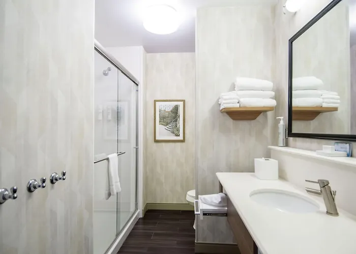 Hampton Inn And Suites Monroe